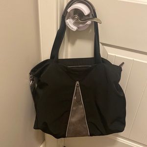 LIKE NEW Stella & Dot Tote Purse